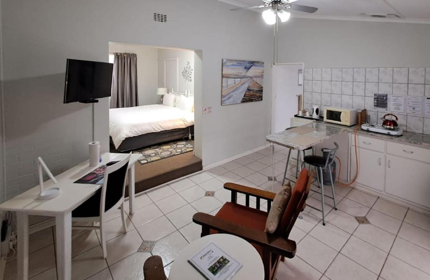 Chez Nous Bed And Breakfast & Self Catering Dundee Dış mekan fotoğraf