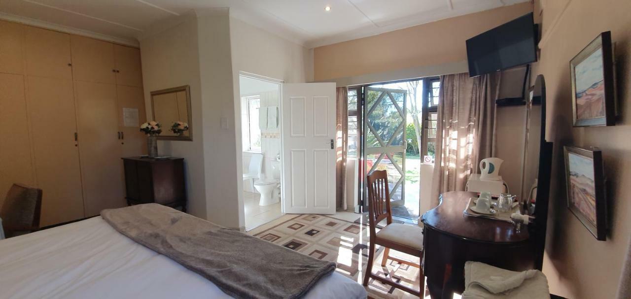 Chez Nous Bed And Breakfast & Self Catering Dundee Dış mekan fotoğraf